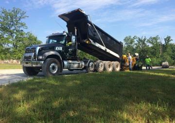 Quad Axle Dump Trucks